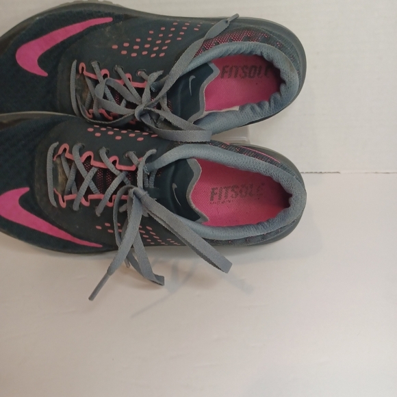 Nike Women's FS Lite Run 2 684667-005 Gray Pink Running Shoes Sneakers Size 8.5 - Picture 2 of 6